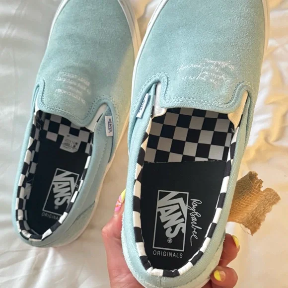 Vans Ray Barbee X Leica OG Classic Slip-On Suede ‘Capturing the Journey’ Sneaker - Picture 8 of 15